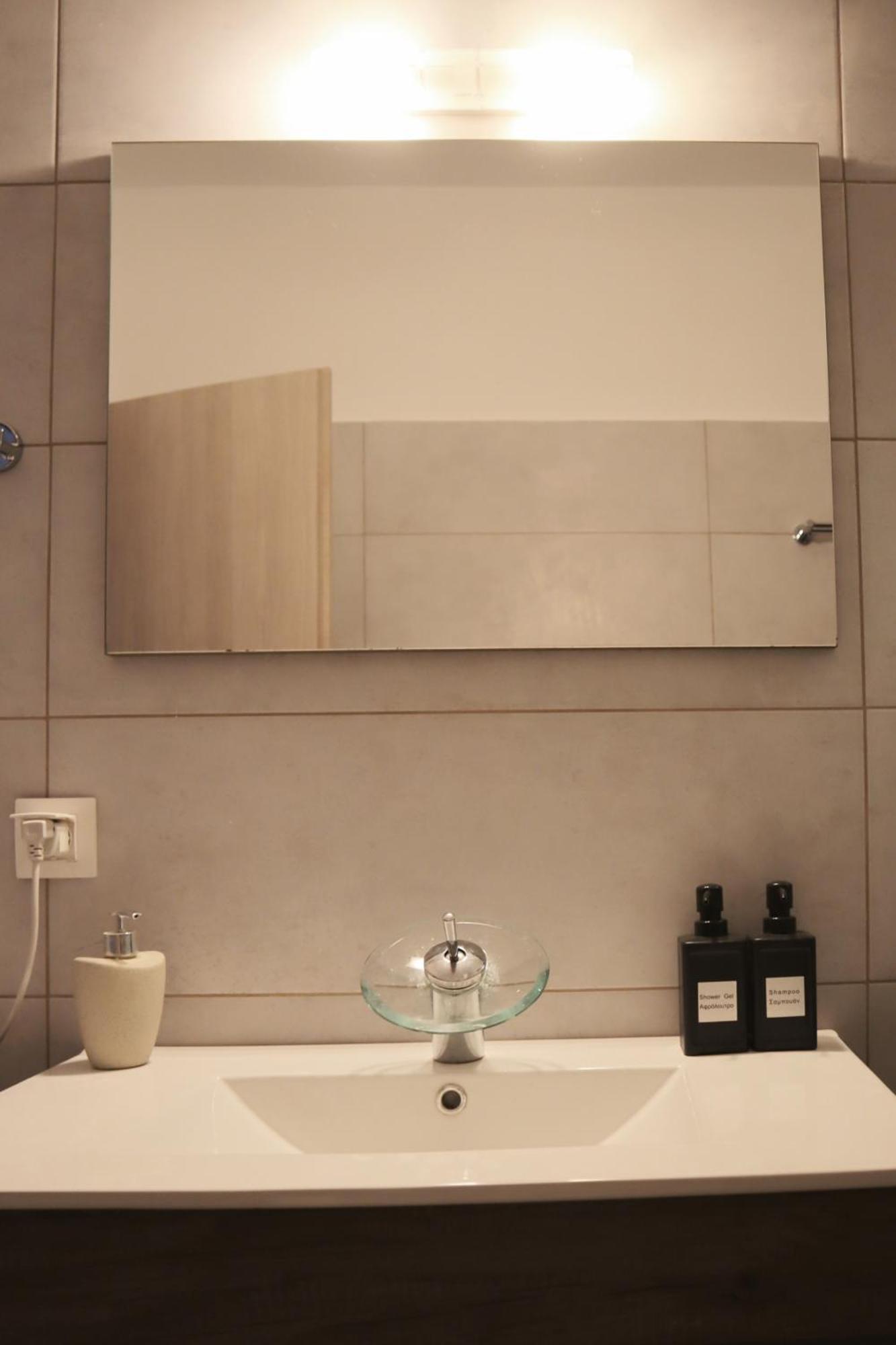 Dafni City Apartment 2 Atene Esterno foto